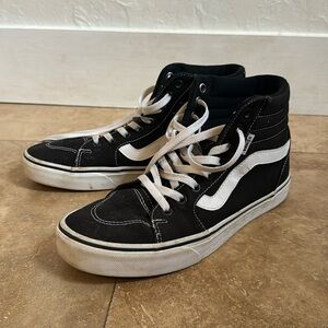 Women’s Size 9 Black Vans
